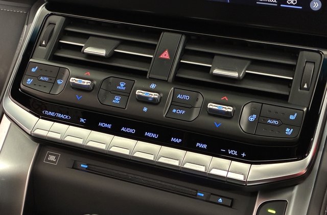 トヨタランドクルーザーZX