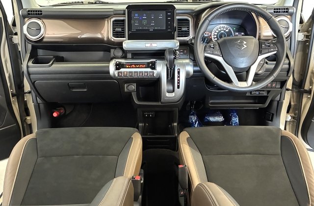 スズキクロスビーハイブリッドMZ ブラウンアクセントパッケージ