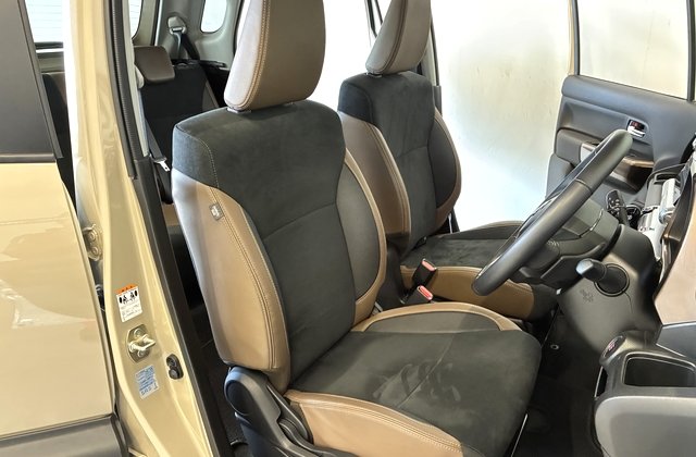 スズキクロスビーハイブリッドMZ ブラウンアクセントパッケージ