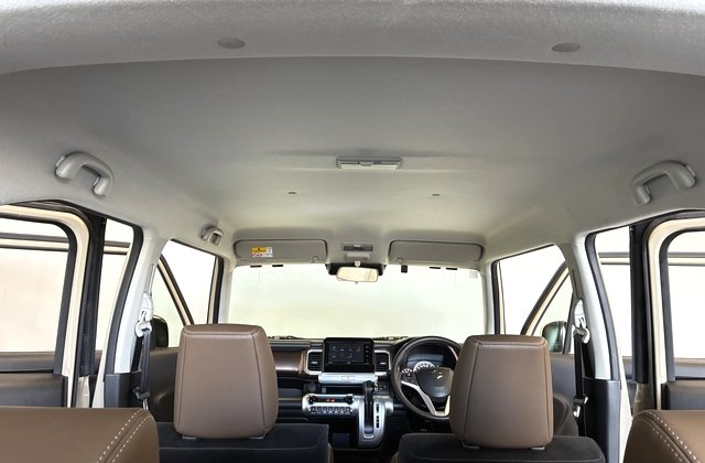 スズキクロスビーハイブリッドMZ ブラウンアクセントパッケージ