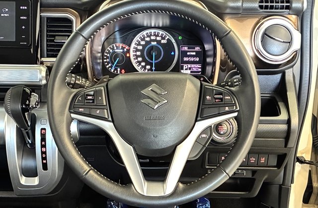 スズキクロスビーハイブリッドMZ ブラウンアクセントパッケージ