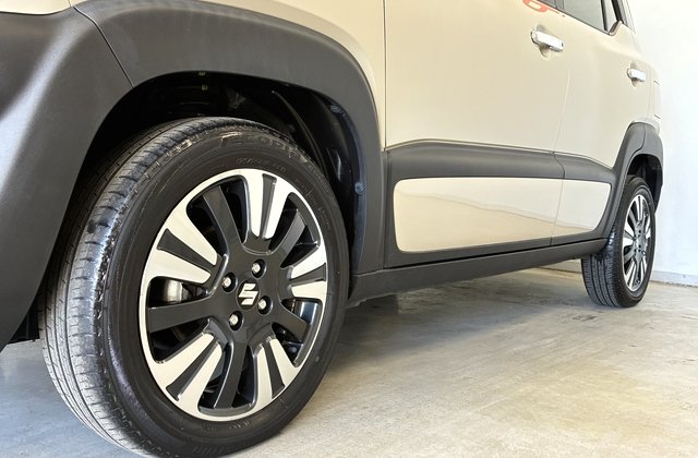 スズキクロスビーハイブリッドMZ ブラウンアクセントパッケージ