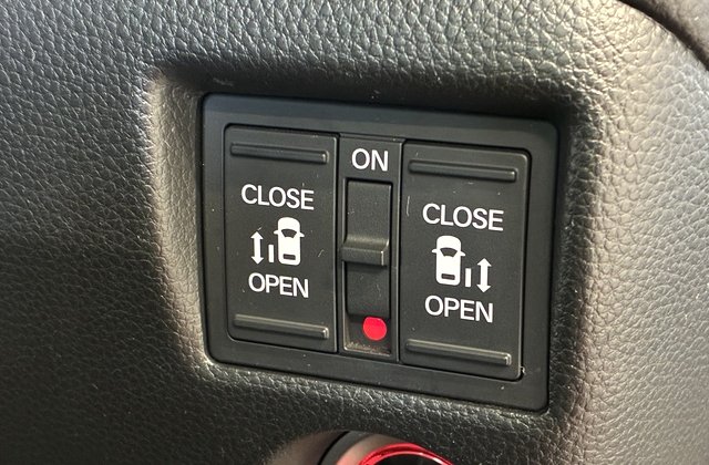 ホンダN-BOXカスタムL