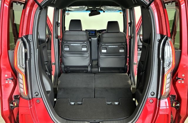 ホンダN-BOXカスタムL コーディネートスタイル