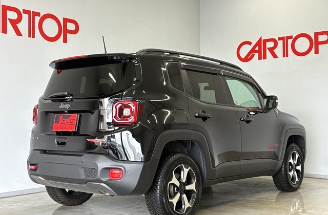 ジープレネゲードトレイルホーク