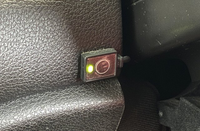 ジープレネゲードトレイルホーク