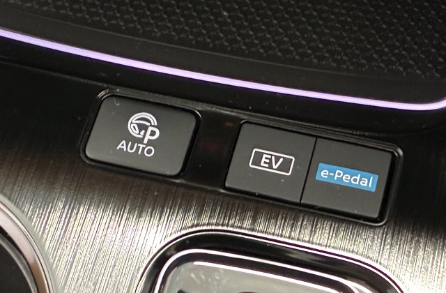 ニッサンエクストレイルG e-40RCE