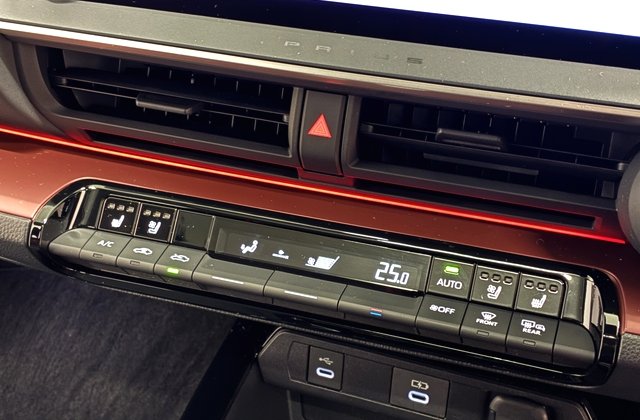 トヨタプリウスZ