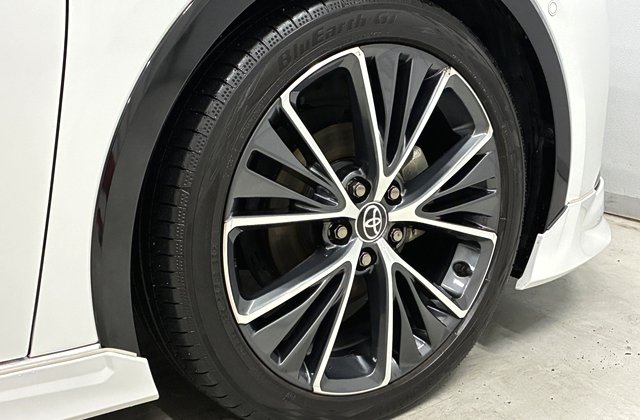 トヨタプリウスZ