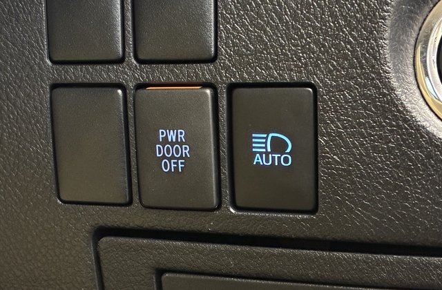 トヨタアルファードX