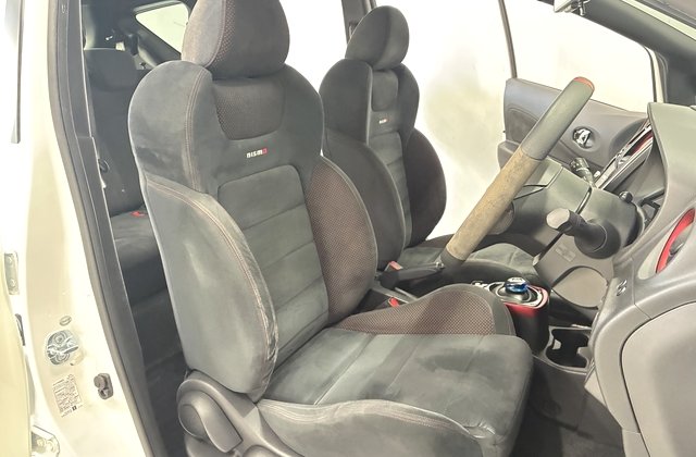 ニッサンノートe-power NISMO