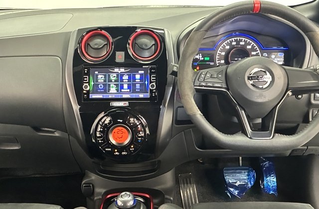 ニッサンノートe-power NISMO