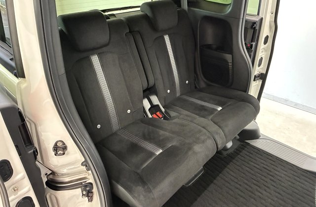 ホンダN-BOXカスタムL