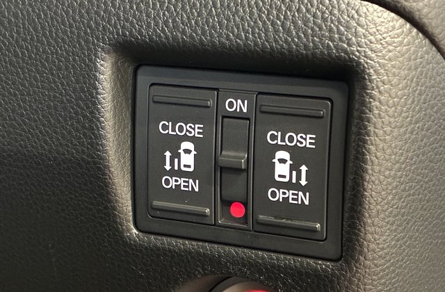 ホンダN-BOXカスタムL