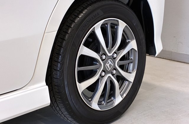 ホンダN-BOXカスタムL