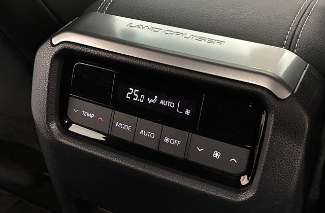 トヨタランドクルーザー250 VX