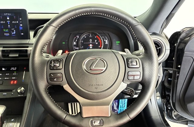 レクサスRC300h Fスポーツ