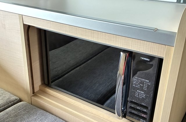 トヨタハイエースバン キャンピング仕様