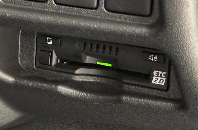 トヨタハイエースバン キャンピング仕様