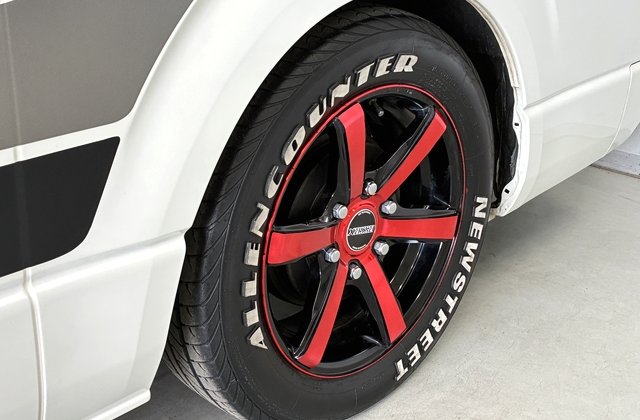 トヨタハイエースバン キャンピング仕様