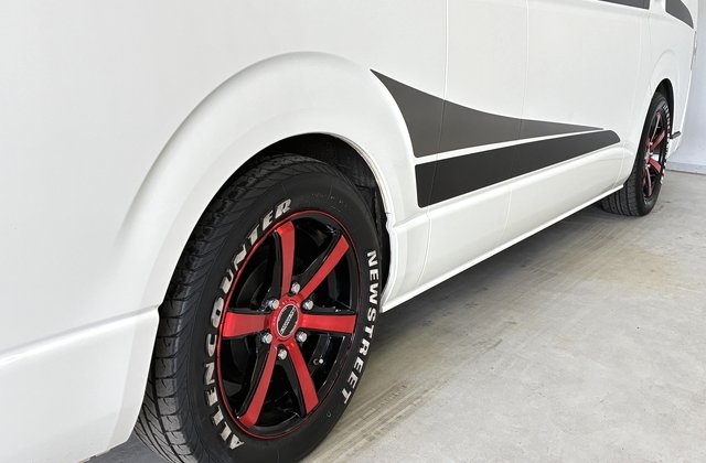 トヨタハイエースバン キャンピング仕様