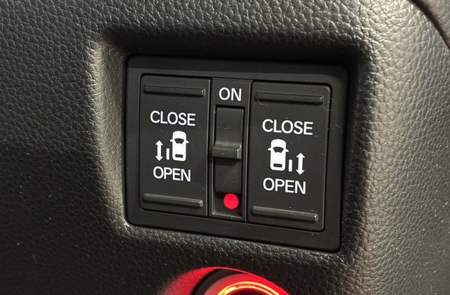 ホンダN-BOXカスタムL スロープ