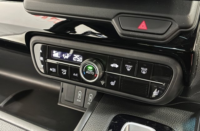 ホンダN-BOXカスタムL スロープ