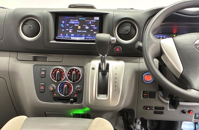 ニッサンNV350キャラバンワゴン GX