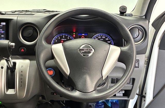 ニッサンNV350キャラバンワゴン GX