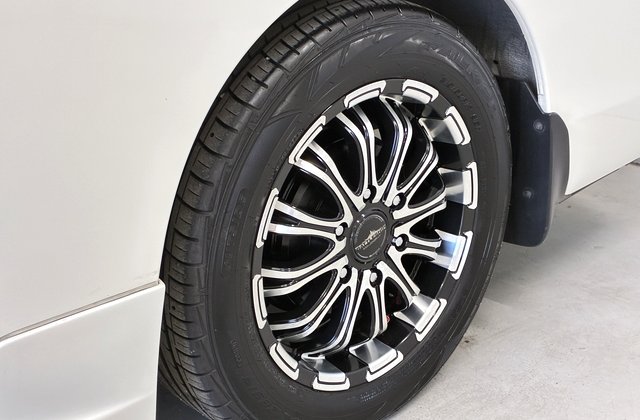 ニッサンNV350キャラバンワゴン GX