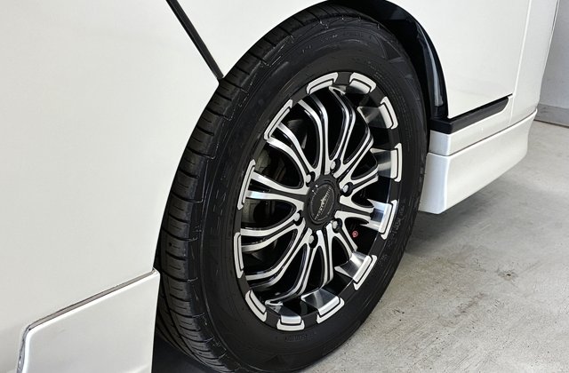 ニッサンNV350キャラバンワゴン GX