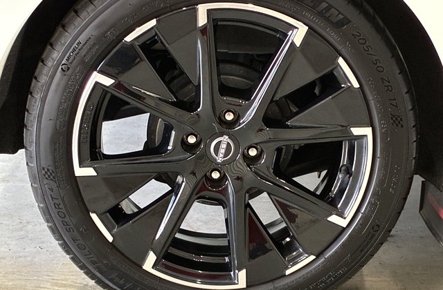 ニッサンノートオーラ ニスモ