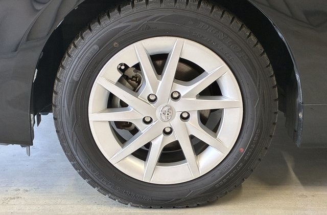 トヨタプリウスαS