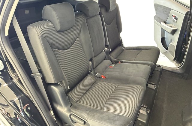 トヨタプリウスαS