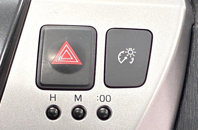 トヨタプリウスαS