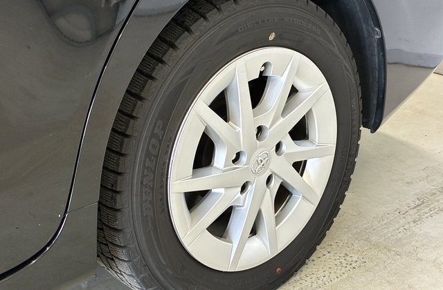 トヨタプリウスαS