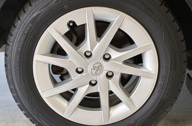 トヨタプリウスαS