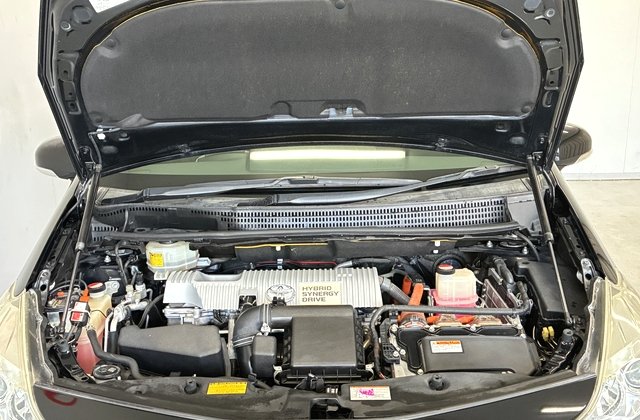 トヨタプリウスαS