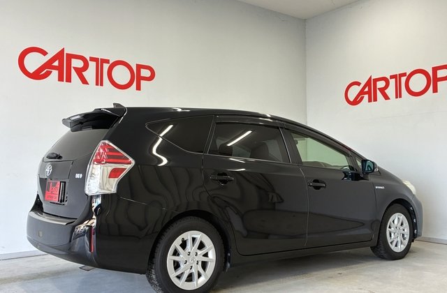 トヨタプリウスαS