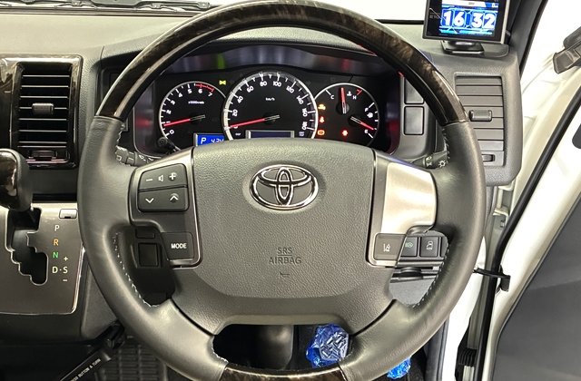 トヨタハイエースバン ワイド スーパーGL ダークプライムII