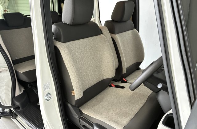 ホンダN-BOXベースグレード