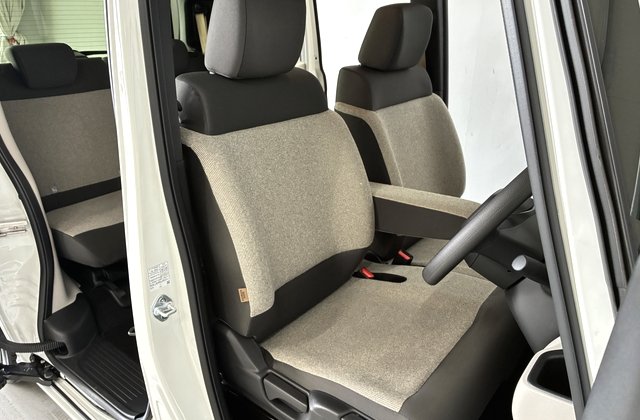 ホンダN-BOXベースグレード