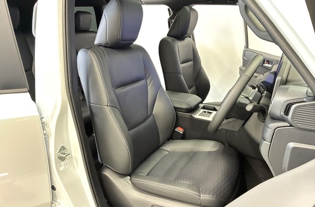 トヨタランドクルーザー250 VX