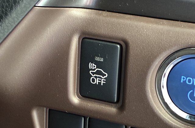 トヨタエスクァイアハイブリッドGi プレミアムパッケージ