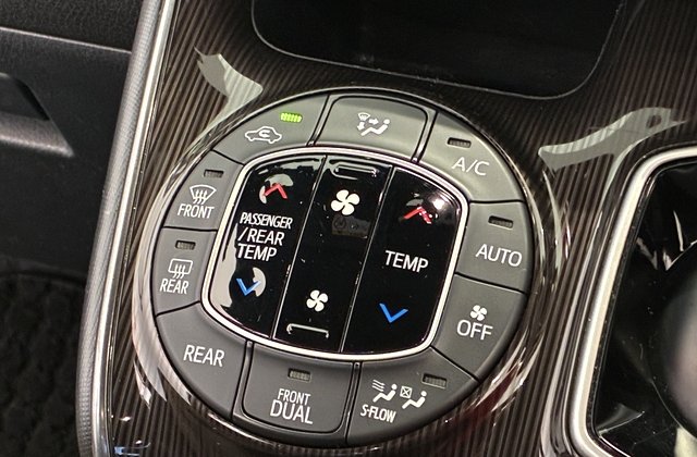 トヨタエスクァイアハイブリッドGi プレミアムパッケージ