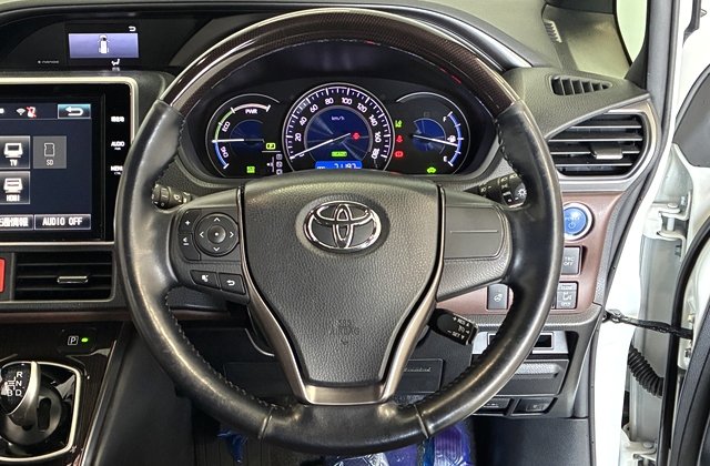 トヨタエスクァイアハイブリッドGi プレミアムパッケージ