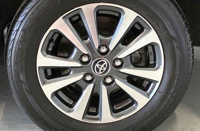 トヨタエスクァイアハイブリッドGi プレミアムパッケージ