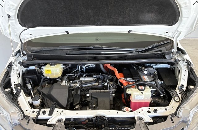 トヨタエスクァイアハイブリッドGi プレミアムパッケージ