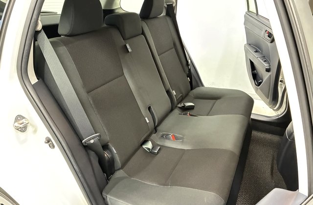 トヨタカローラフィールダーハイブリッドEX