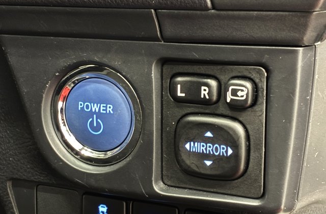 トヨタカローラフィールダーハイブリッドEX